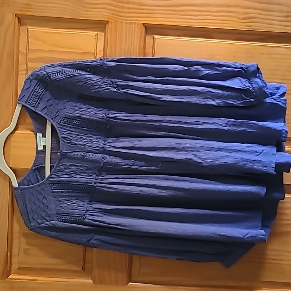 Beautiful Sundance blue blouse with lots of detail.